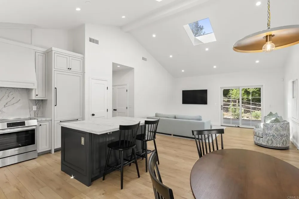 6108 Mimulus Rancho Santa Fe, CA 92067