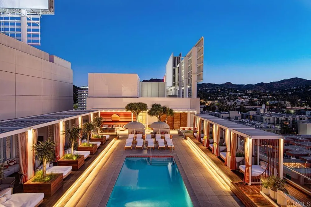 6250 Hollywood Boulevard #12H Los Angeles, CA 90028