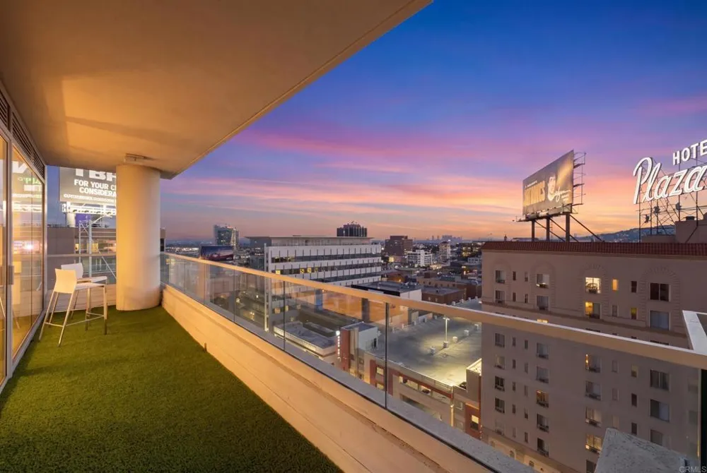 6250 Hollywood Boulevard #12H Los Angeles, CA 90028