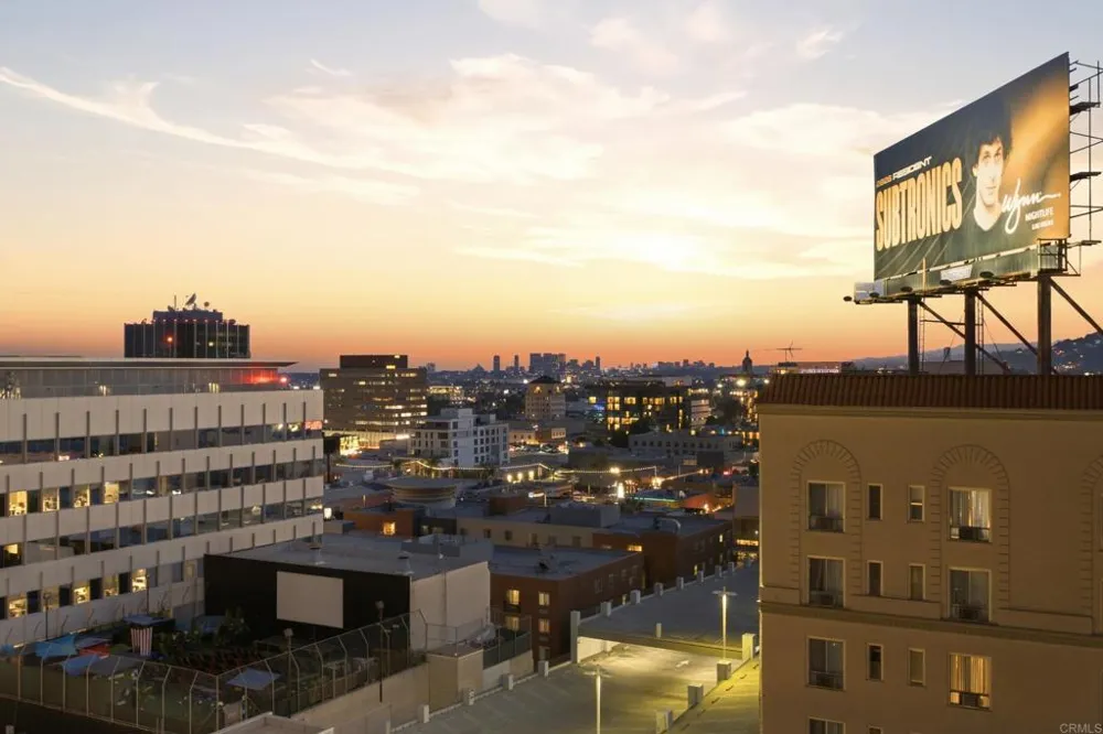 6250 Hollywood Boulevard #12H Los Angeles, CA 90028