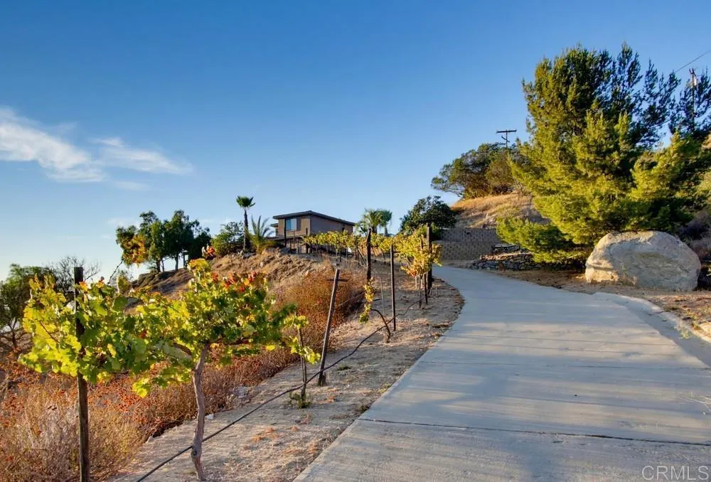 16850 Old Survey Road Escondido, CA 92025