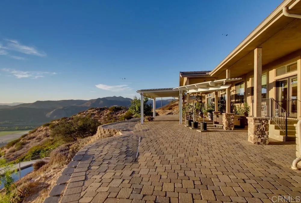 16850 Old Survey Road Escondido, CA 92025