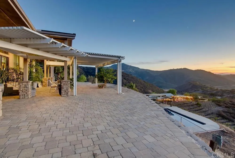 16850 Old Survey Road Escondido, CA 92025