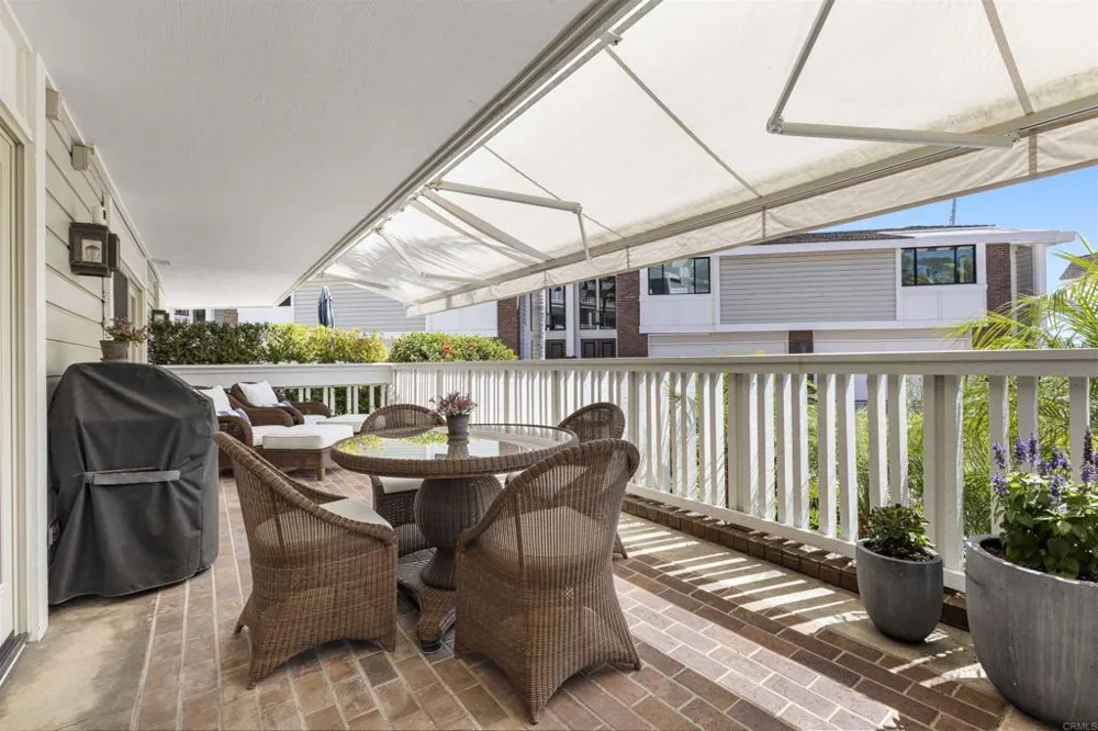1022 Bayside #510 Newport Beach, CA 92660