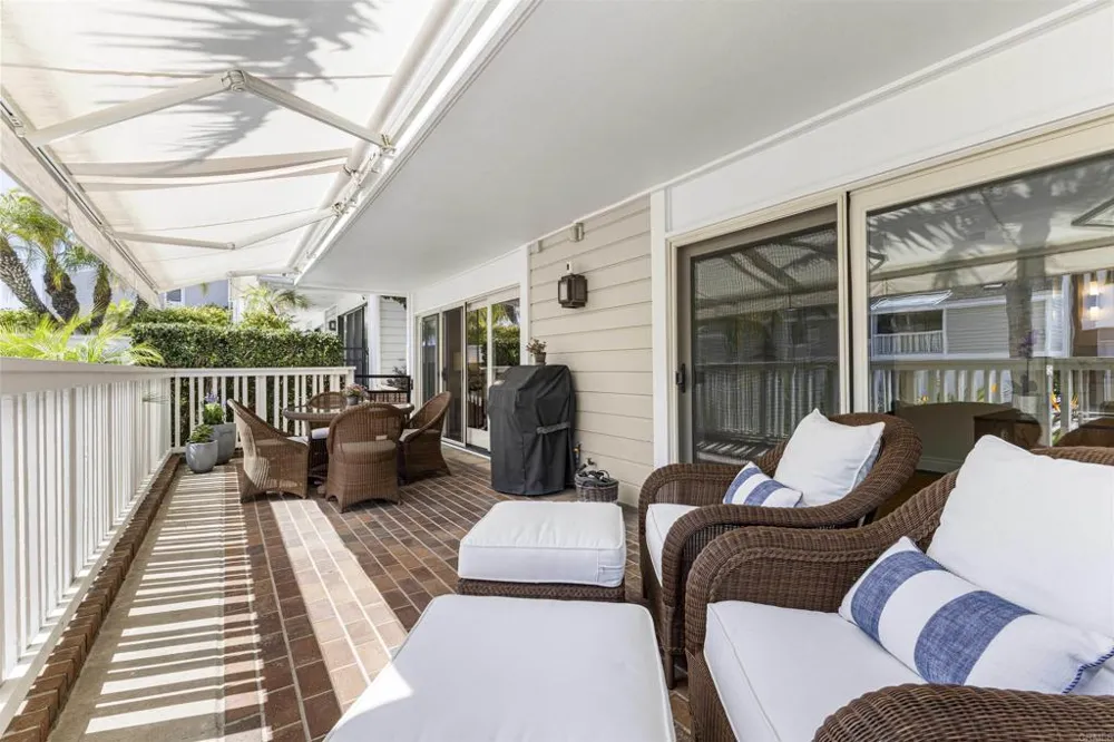 1022 Bayside #510 Newport Beach, CA 92660