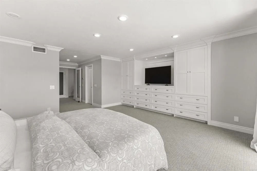 1022 Bayside #510 Newport Beach, CA 92660