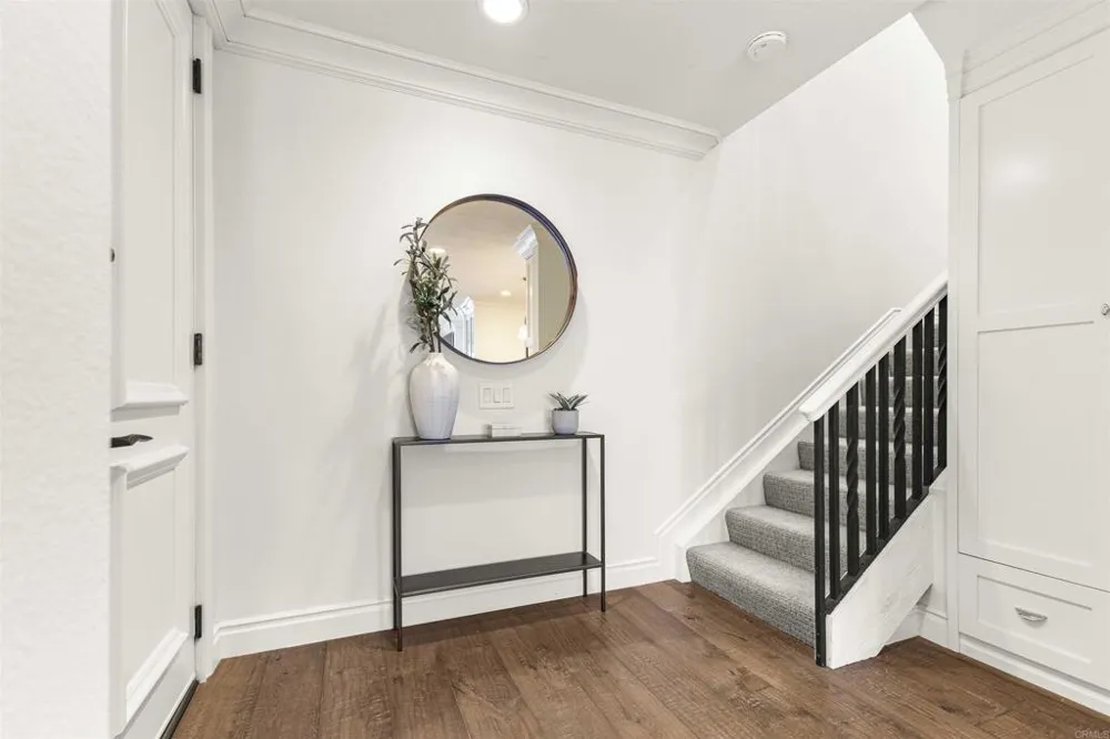 1022 Bayside #510 Newport Beach, CA 92660