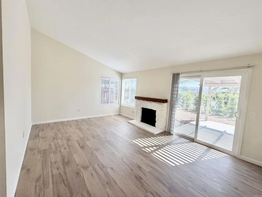 13849 Olive Park Poway, CA 92064