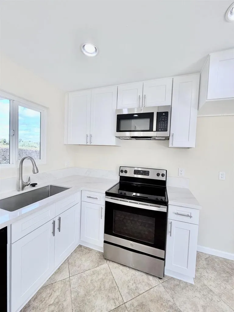 13849 Olive Park Poway, CA 92064