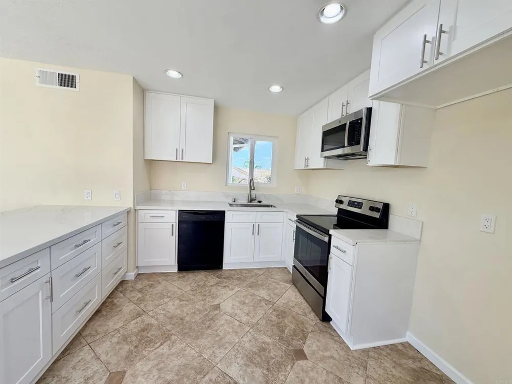 13849 Olive Park Poway, CA 92064