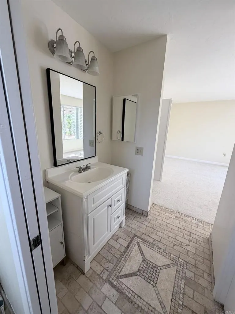 13849 Olive Park Poway, CA 92064