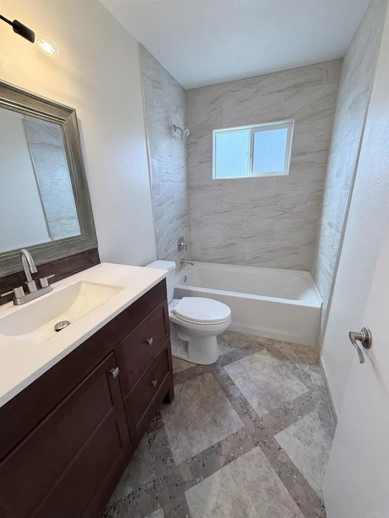 13849 Olive Park Poway, CA 92064