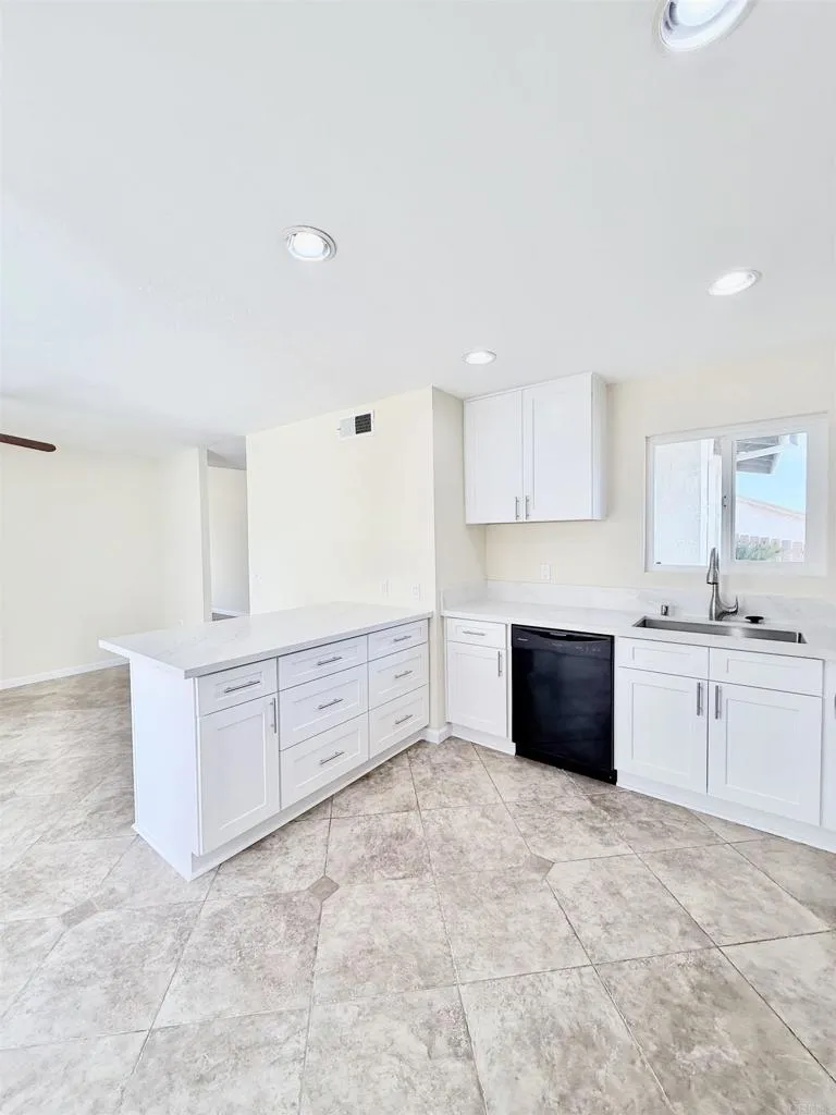 13849 Olive Park Poway, CA 92064
