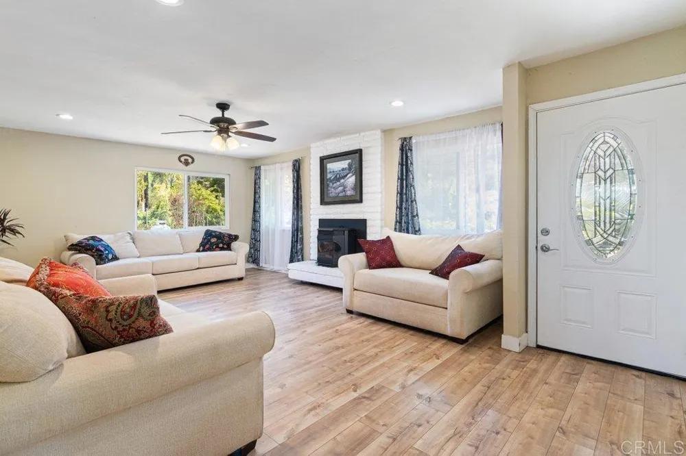 5741 Rainbow Heights Road Fallbrook, CA 92028