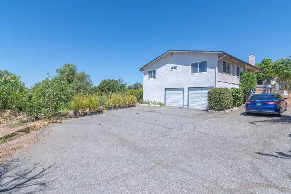 5741 Rainbow Heights Road Fallbrook, CA 92028