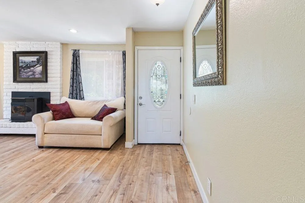 5741 Rainbow Heights Road Fallbrook, CA 92028