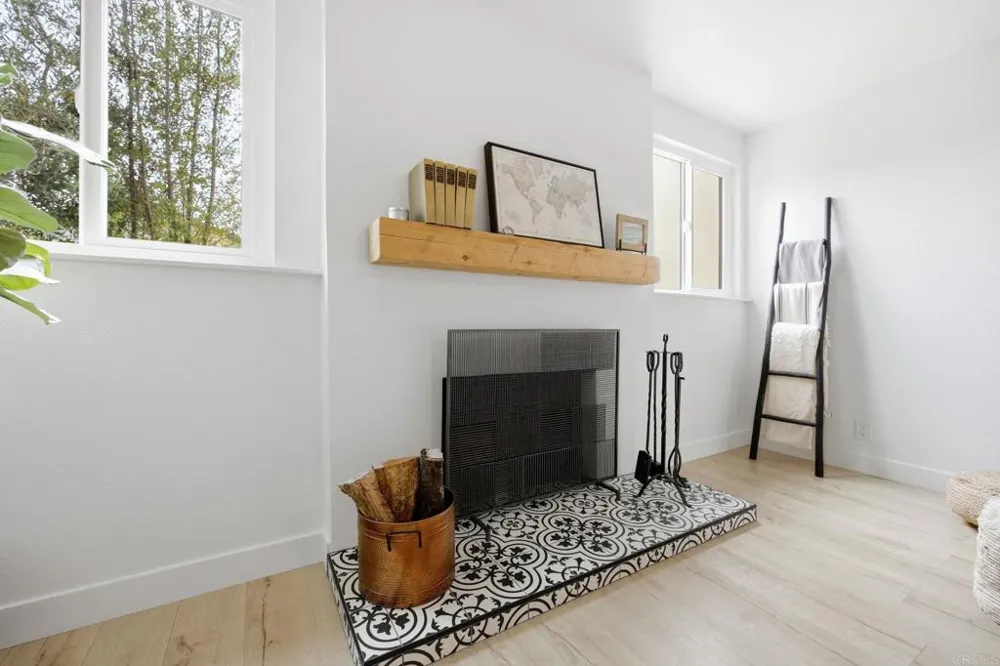 1801 Ratcliff Road Carlsbad, CA 92008