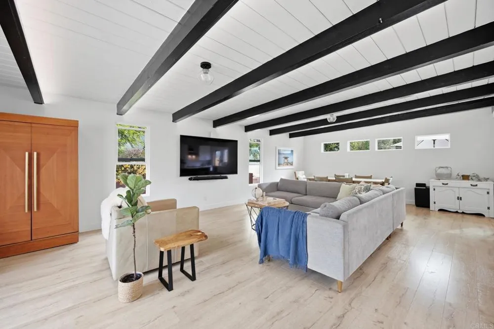 1801 Ratcliff Road Carlsbad, CA 92008