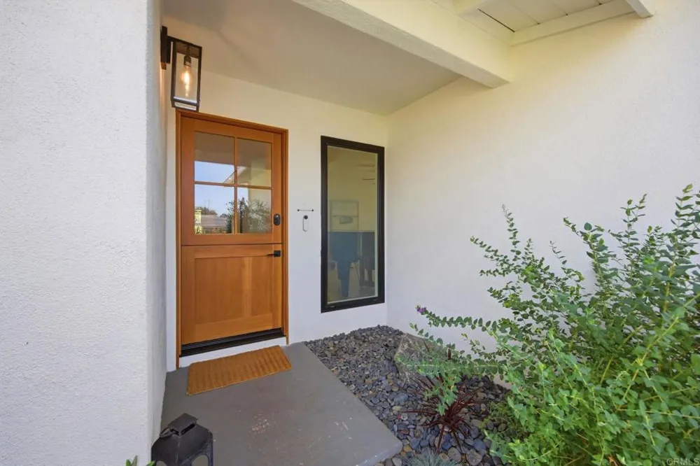 1801 Ratcliff Road Carlsbad, CA 92008