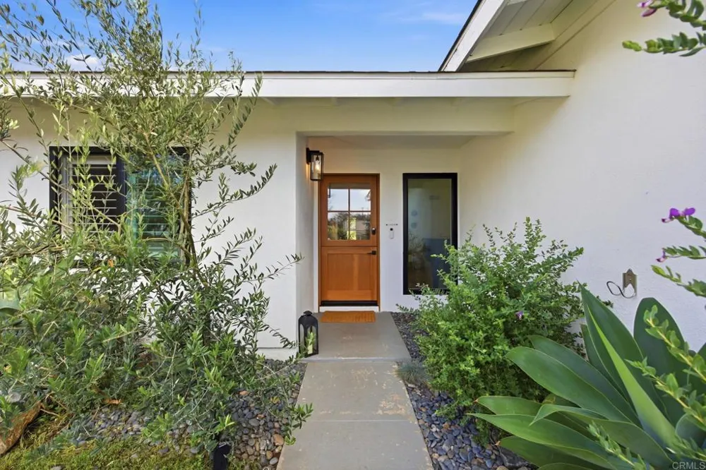 1801 Ratcliff Road Carlsbad, CA 92008
