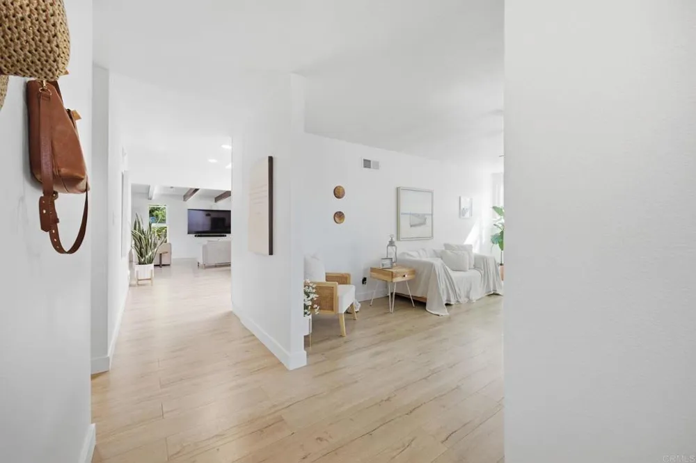 1801 Ratcliff Road Carlsbad, CA 92008