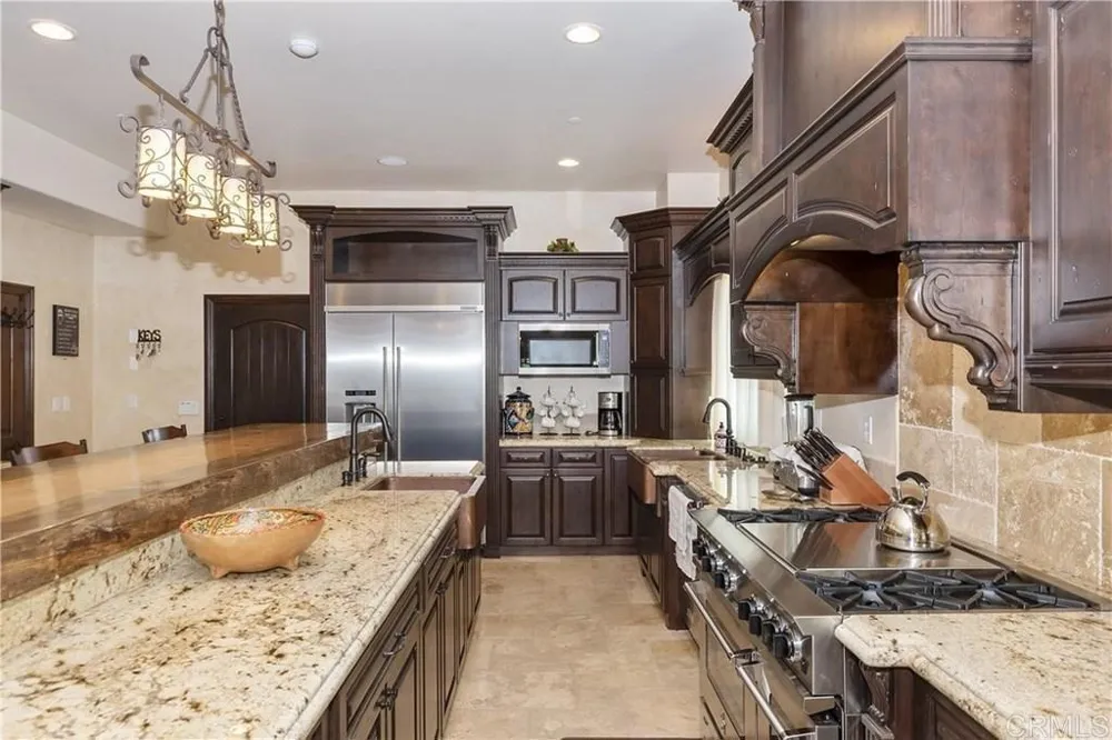 216 Alp Court Big Bear Lake, CA 92315