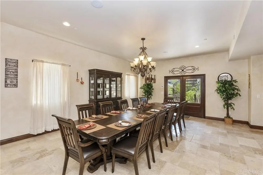 216 Alp Court Big Bear Lake, CA 92315