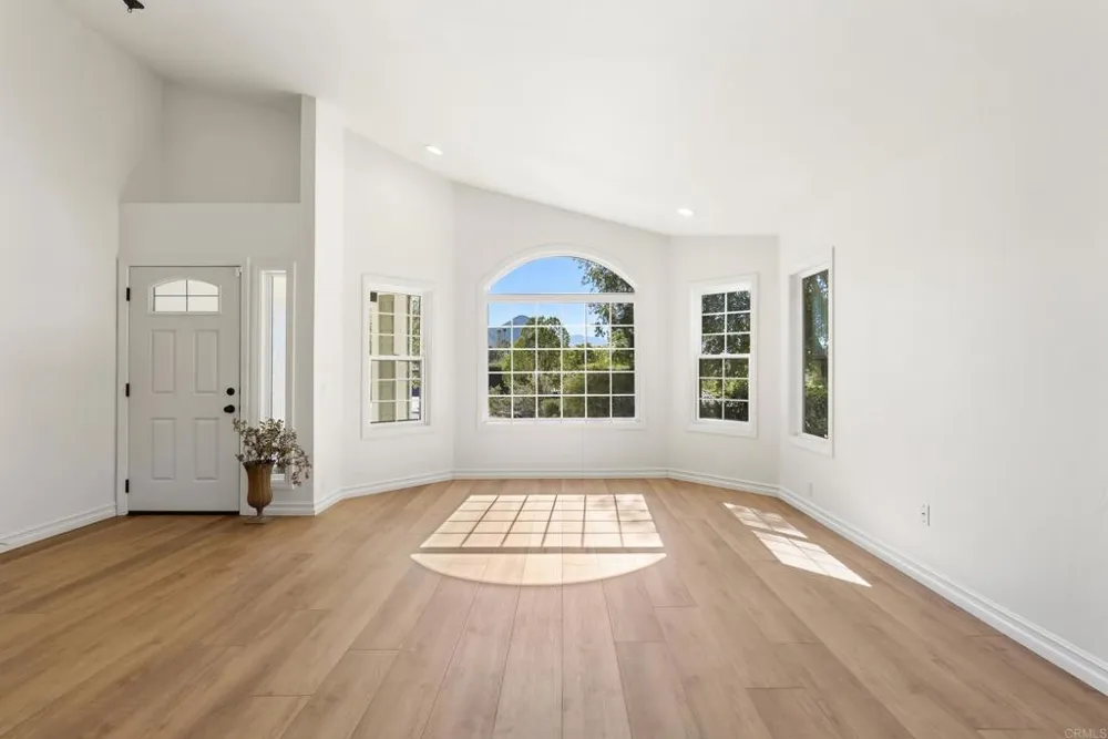 16220 Wikiup Road Ramona, CA 92065