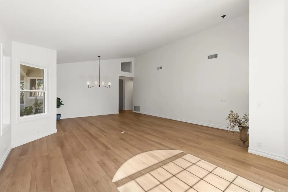16220 Wikiup Road Ramona, CA 92065