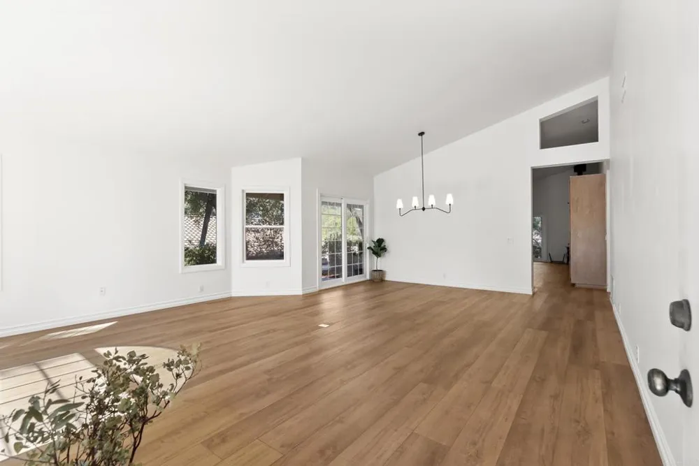 16220 Wikiup Road Ramona, CA 92065