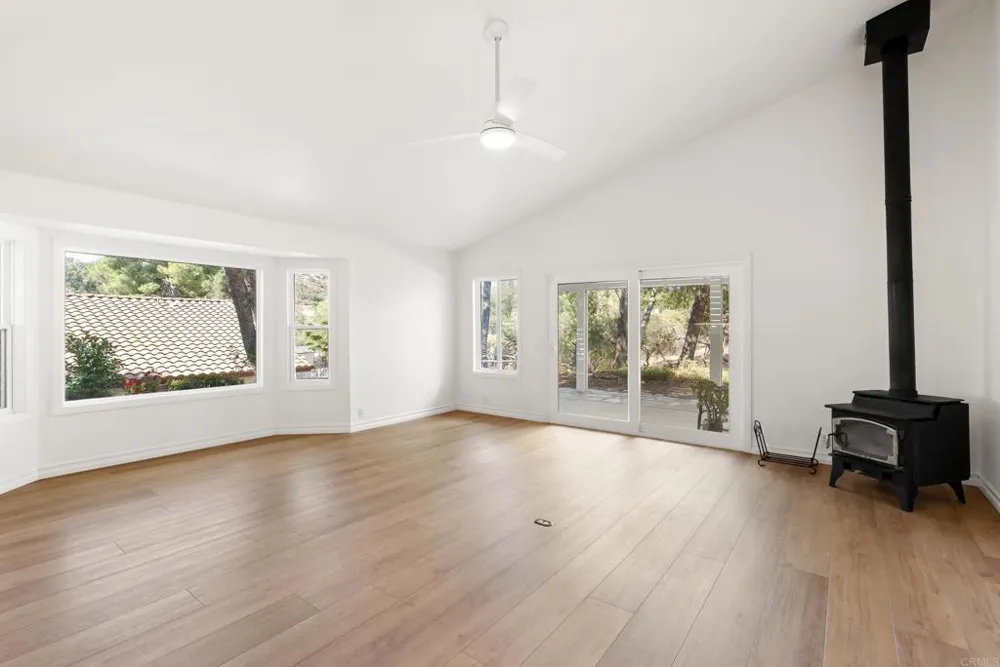 16220 Wikiup Road Ramona, CA 92065