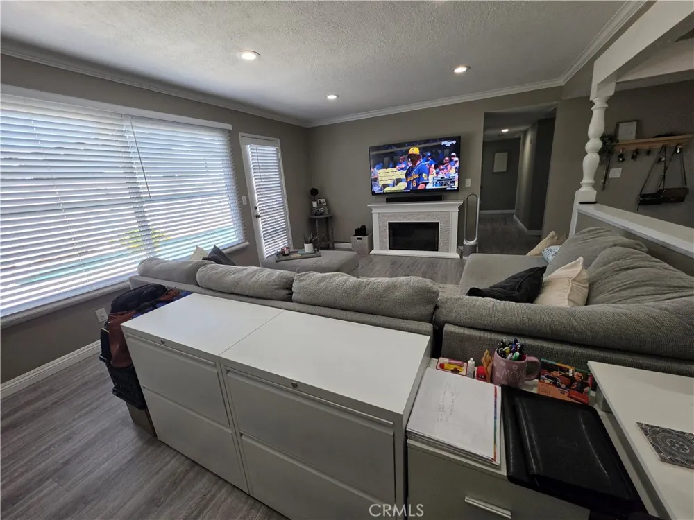 2541 W Lambert La Habra, CA 90631