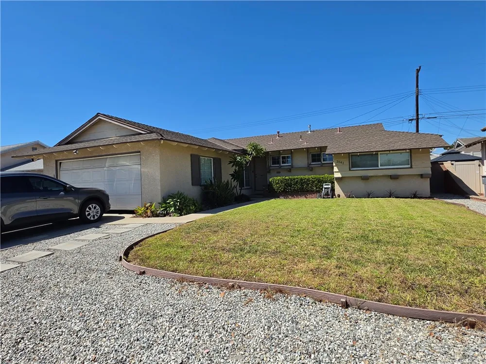 2541 W Lambert La Habra, CA 90631