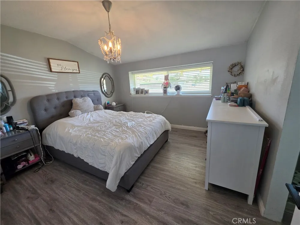 2541 W Lambert La Habra, CA 90631