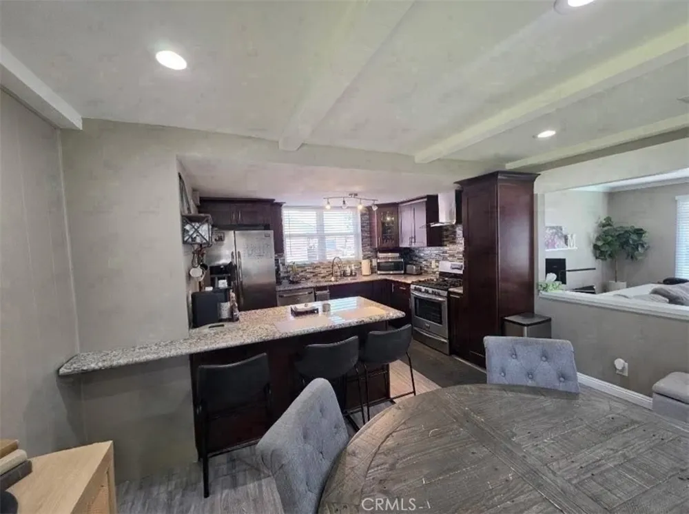 2541 W Lambert La Habra, CA 90631