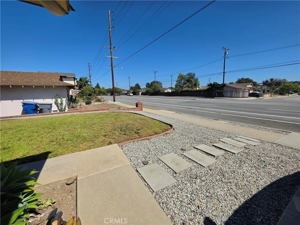 2541 W Lambert La Habra, CA 90631