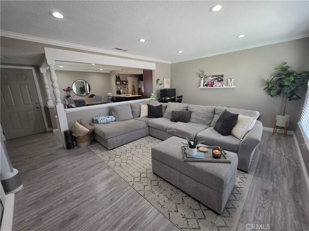2541 W Lambert La Habra, CA 90631