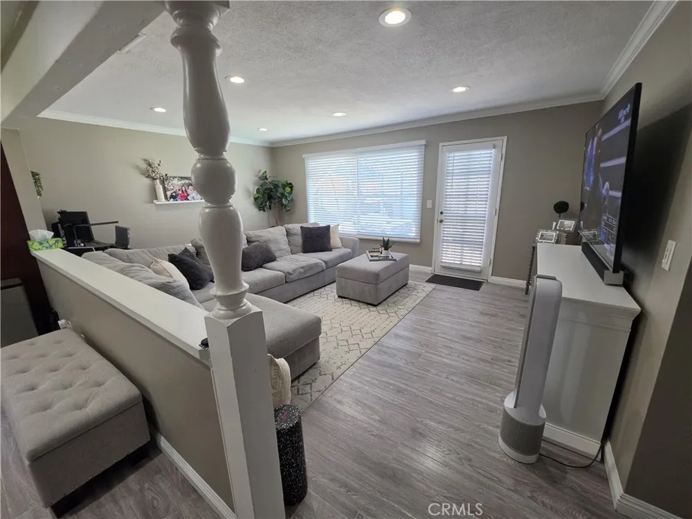 2541 W Lambert La Habra, CA 90631