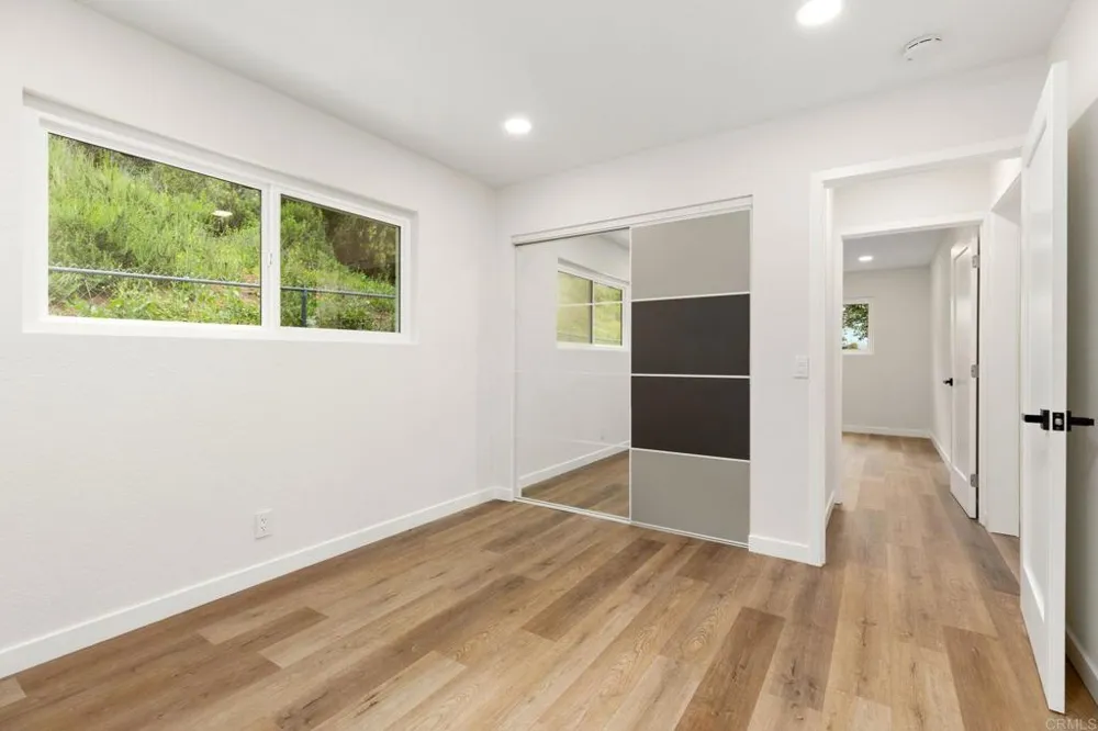 3346 Laurashawn Lane Escondido, CA 92026