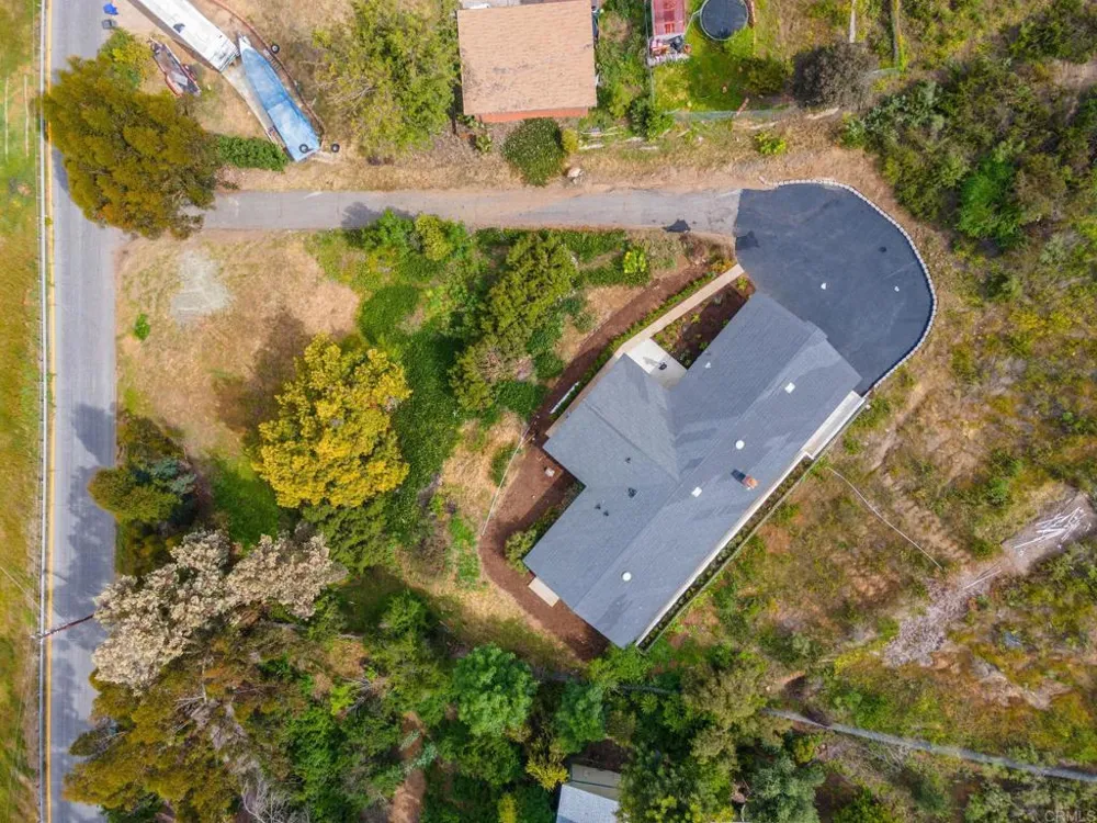 3346 Laurashawn Lane Escondido, CA 92026