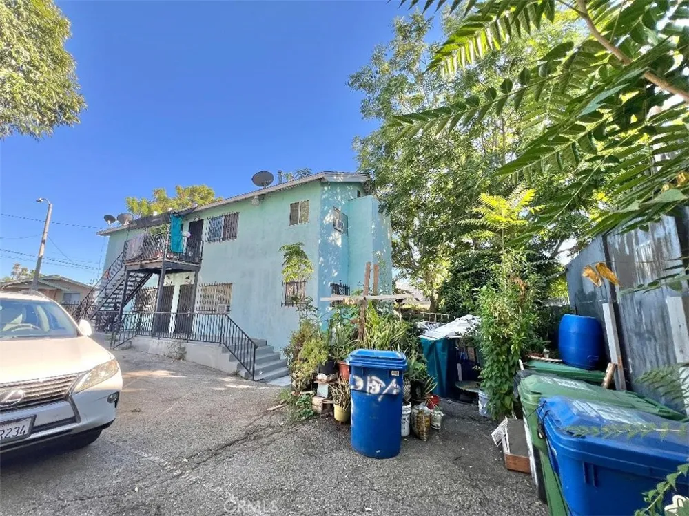 315 Firmin Los Angeles, CA 90026