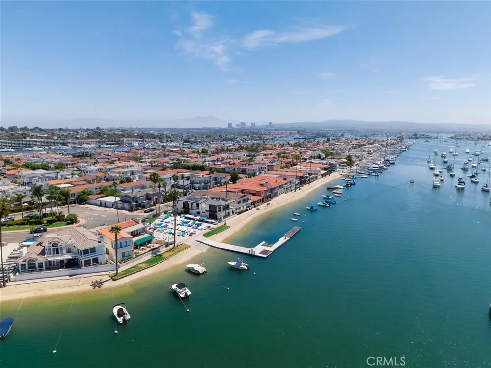 423 Via Lido Soud Newport Beach, CA 92663