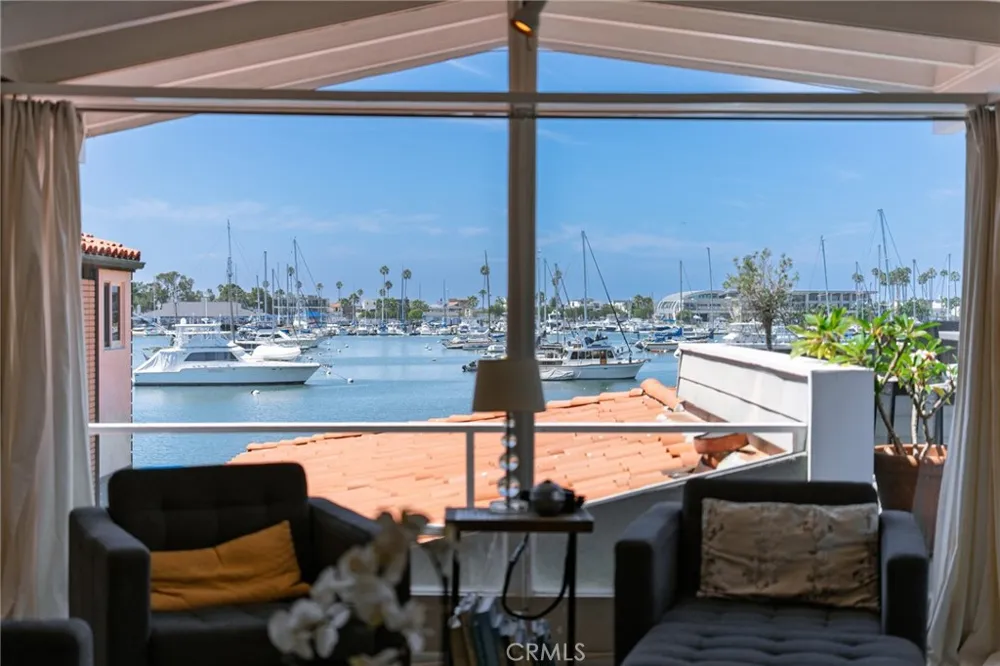 423 Via Lido Soud Newport Beach, CA 92663