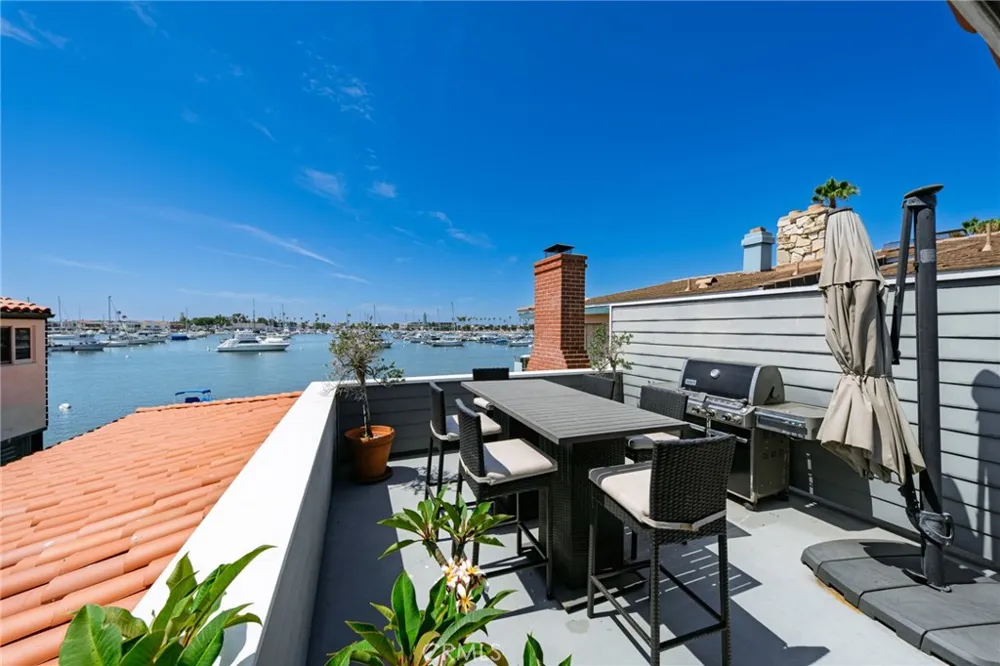 423 Via Lido Soud Newport Beach, CA 92663