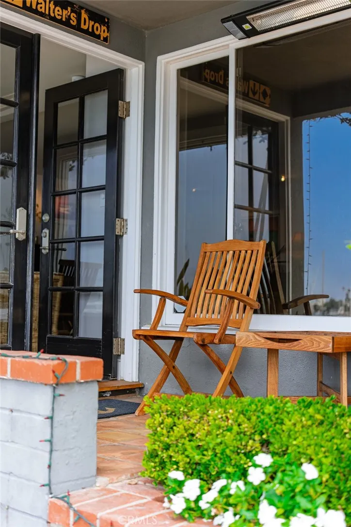 423 Via Lido Soud Newport Beach, CA 92663