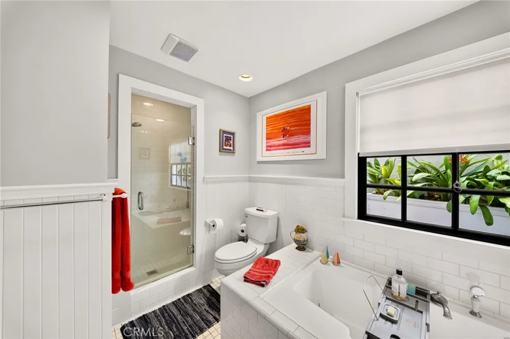 423 Via Lido Soud Newport Beach, CA 92663