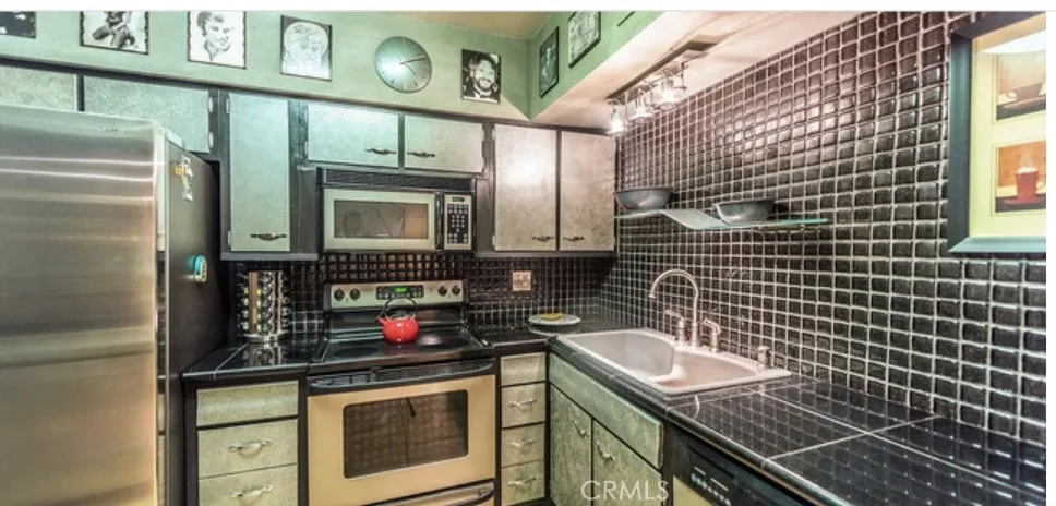 277 E Alejo Road #126 Palm Springs, CA 92262