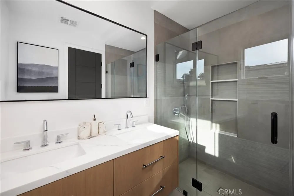 1125 S Golden West Avenue #B Arcadia, CA 91007