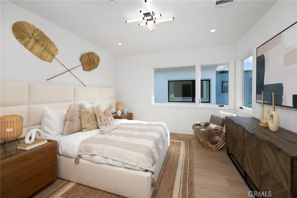 1125 S Golden West Avenue #B Arcadia, CA 91007