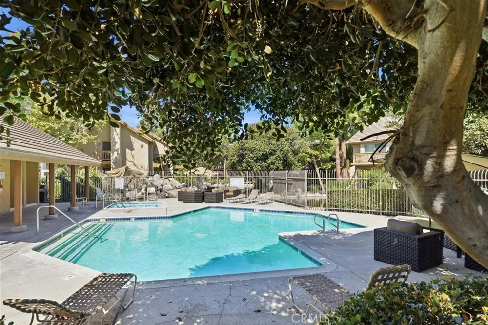 127 Lemon Irvine, CA 92618